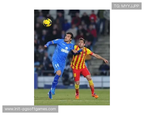 法布雷加斯荣膺月最佳 教练战术创新获广泛好评 法布雷加斯荣膺月最佳 教练战术创新获广泛好评