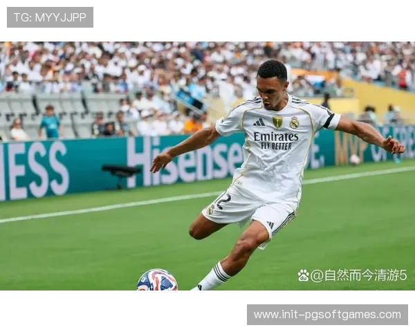 皇马后卫阿诺德左腿股四头肌损伤，预计缺席两个月关键比赛